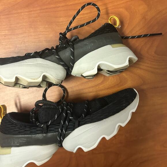 SOREL Women's Kinetic Impact Lace Sneakers Size 6 Athletic Casual Black - Picture 6 of 12